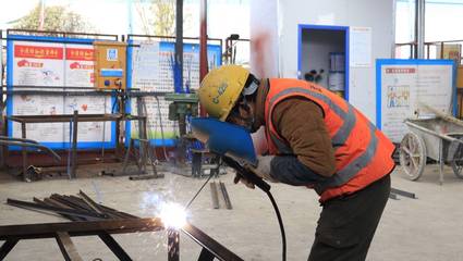 【新年直擊火熱建設(shè)現(xiàn)場】年前沖刺!貴安新區(qū)各項(xiàng)目捷報(bào)頻傳